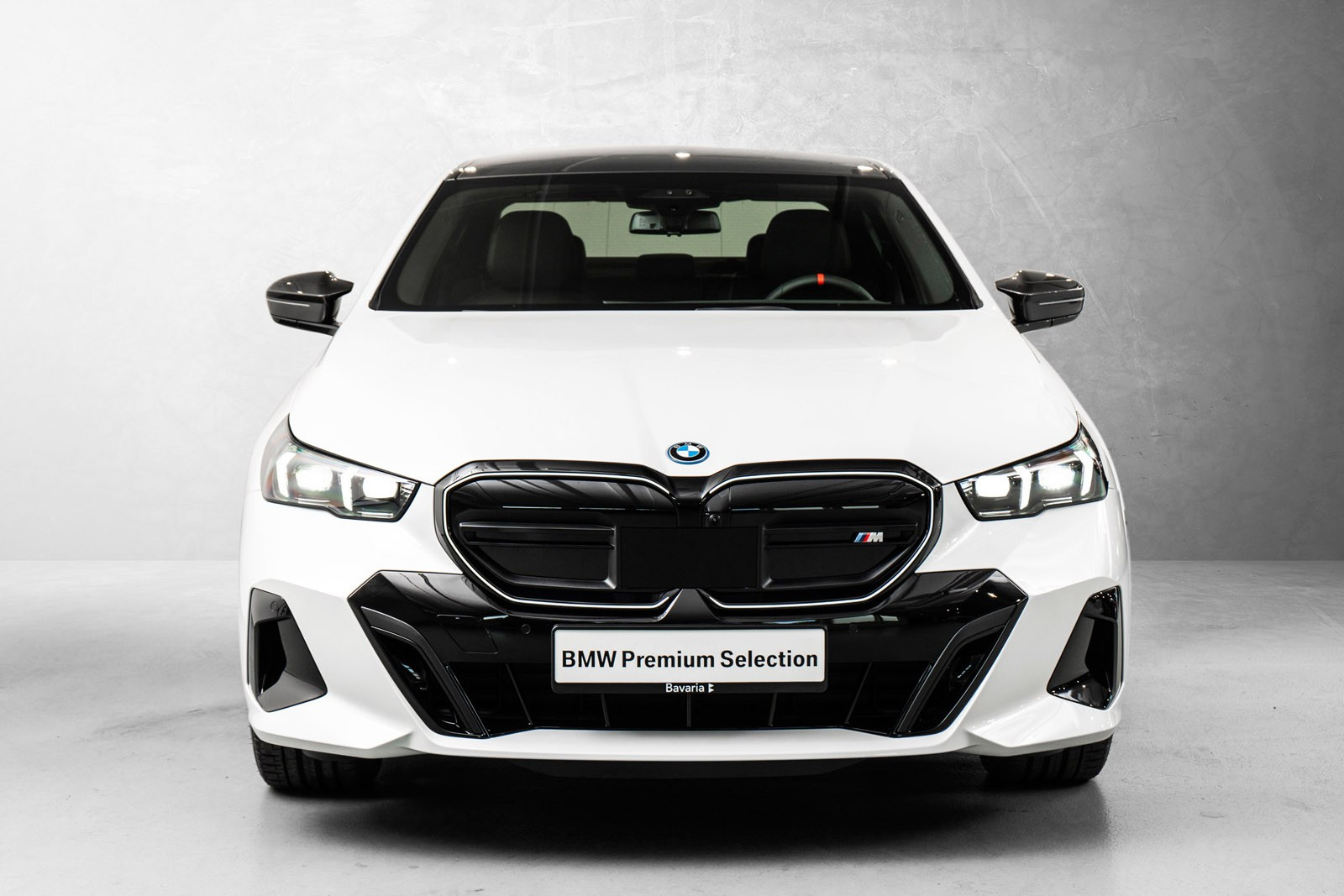BMW i5 M60