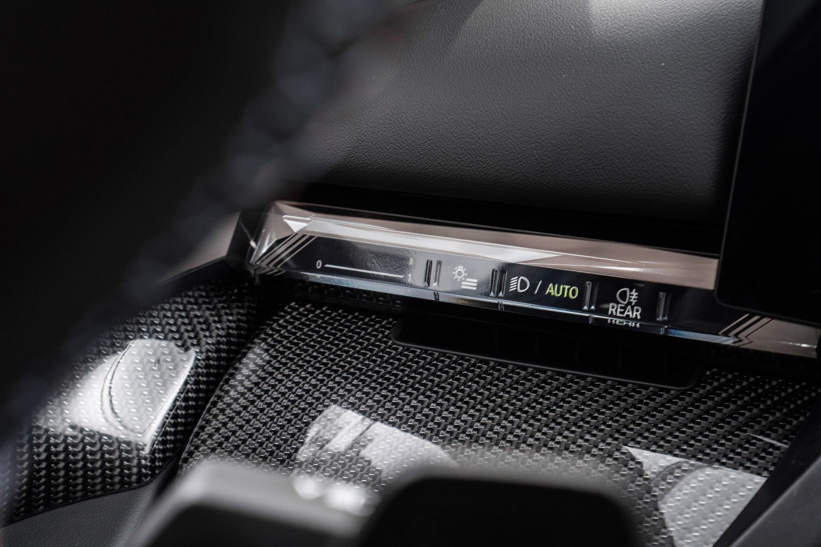 BMW i5 M60