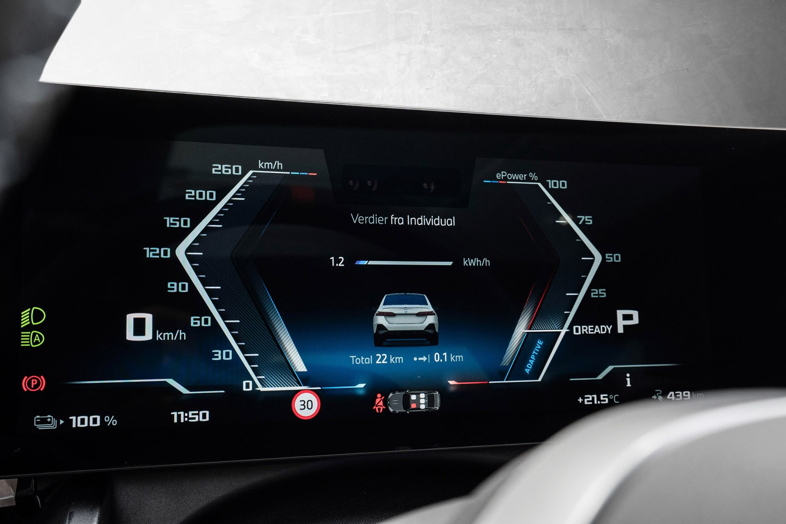 BMW i5 M60