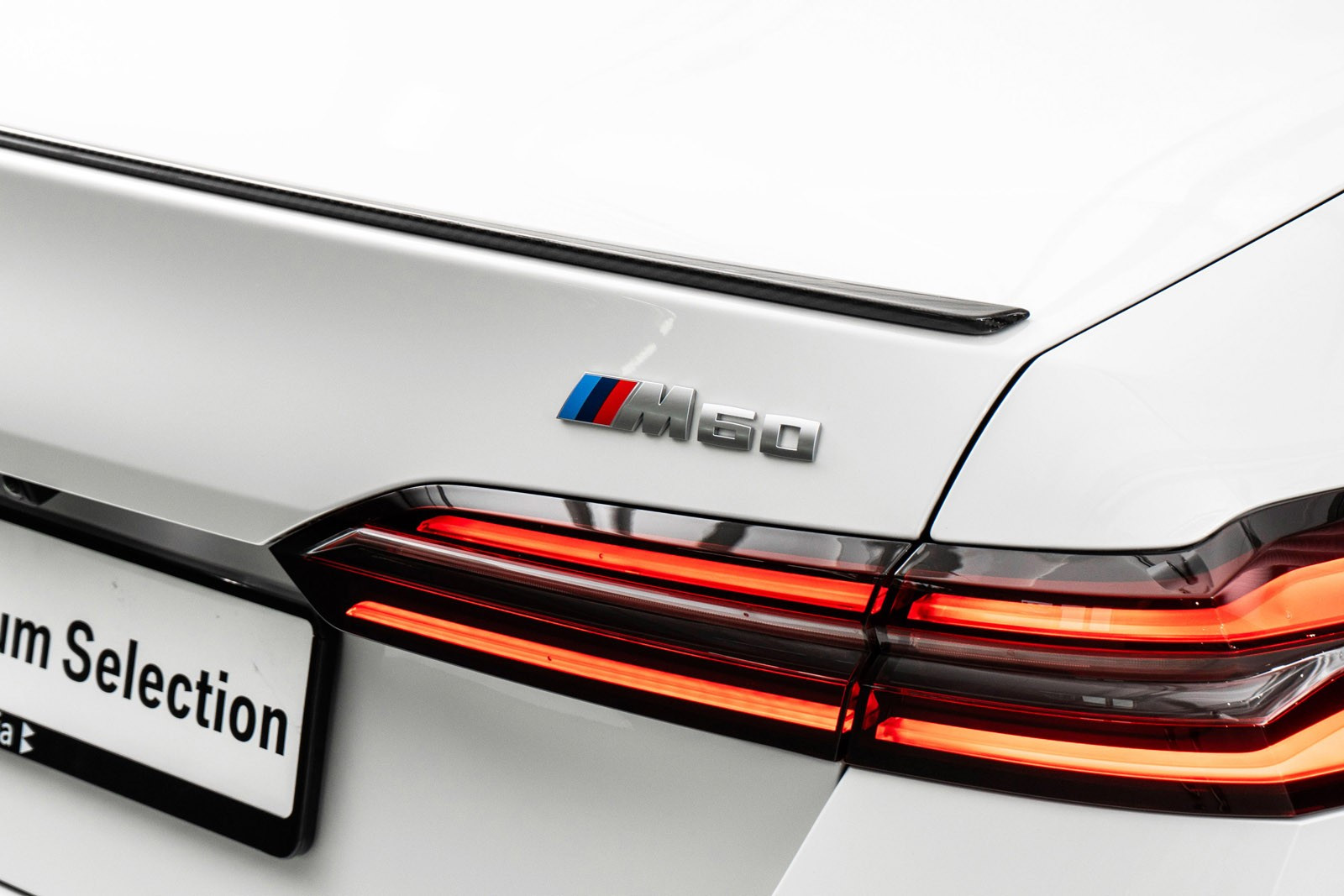 BMW i5 M60