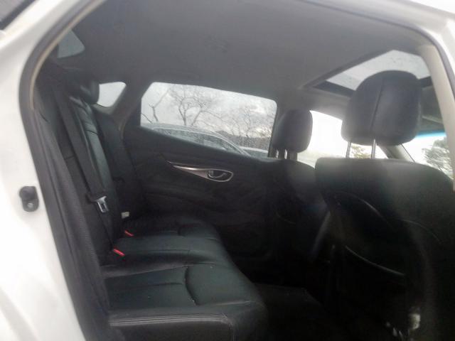 Infiniti Q70 3.7 2015