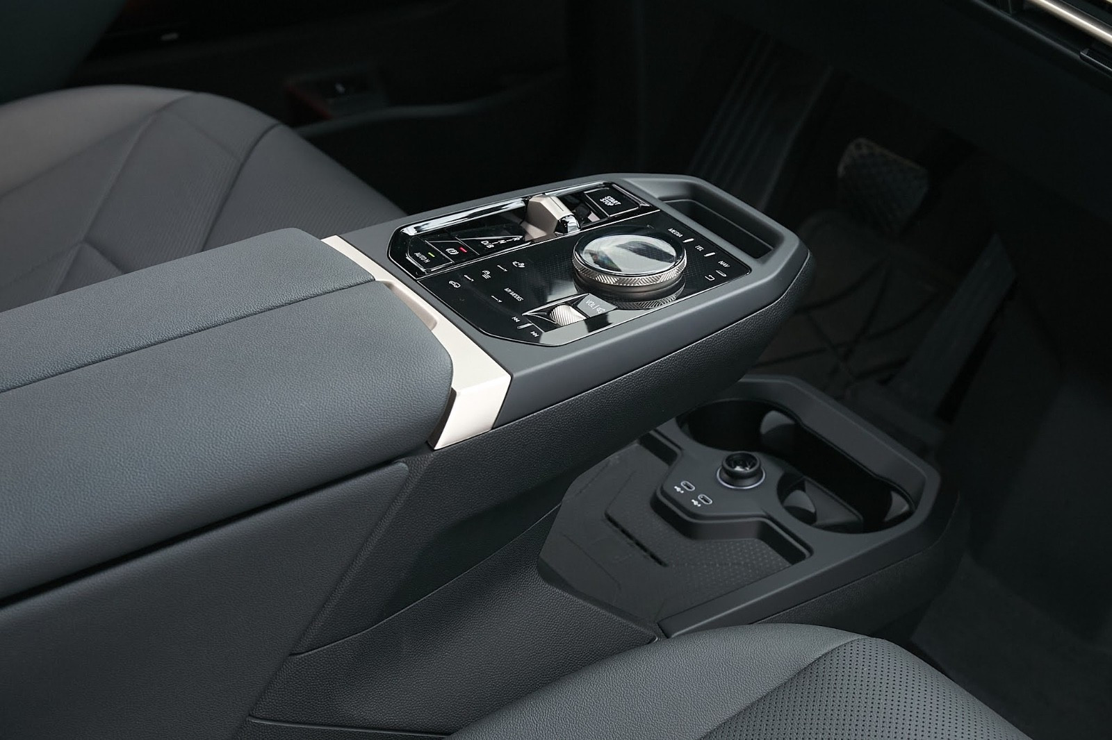 BMW iX xDrive 50