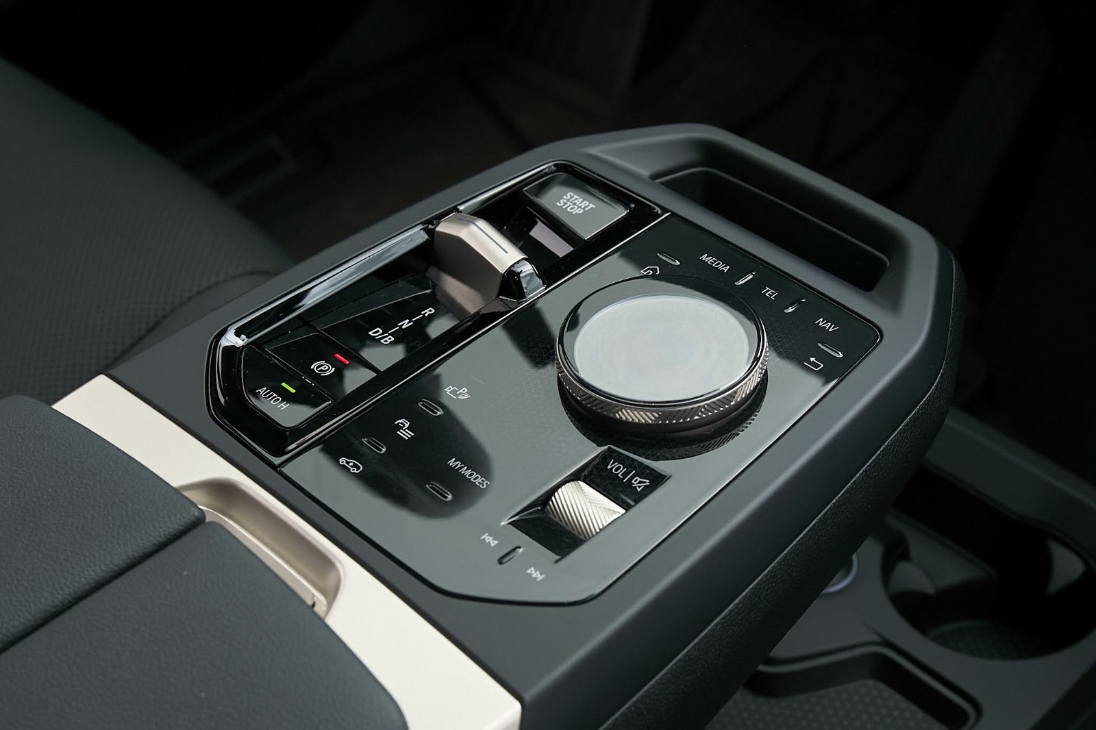 BMW iX xDrive 50