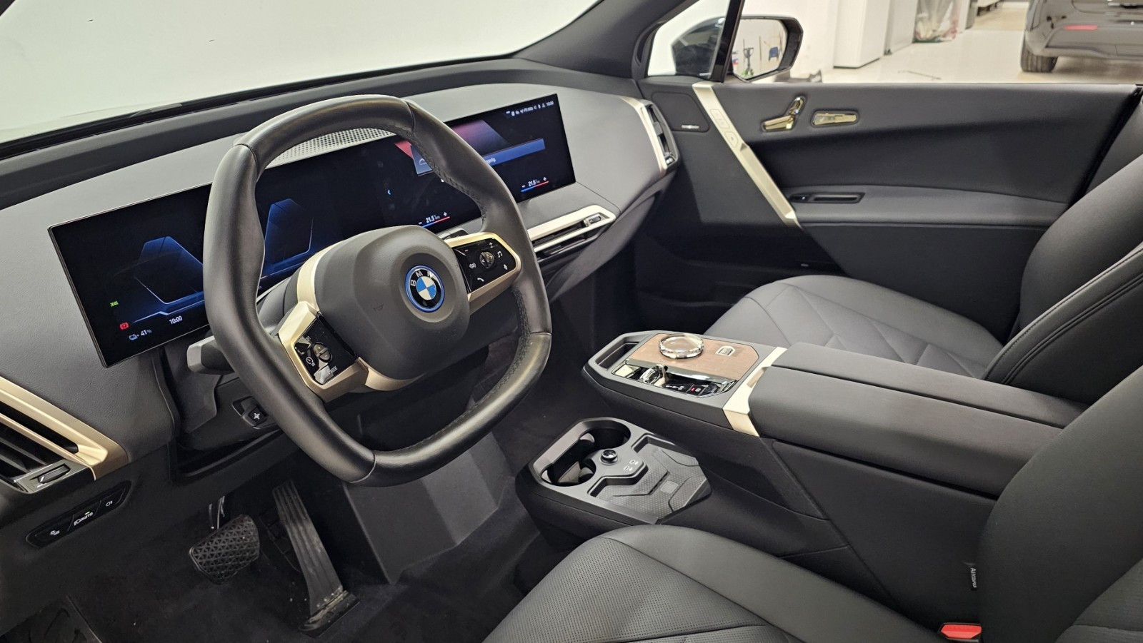 BMW iX xDrive 40