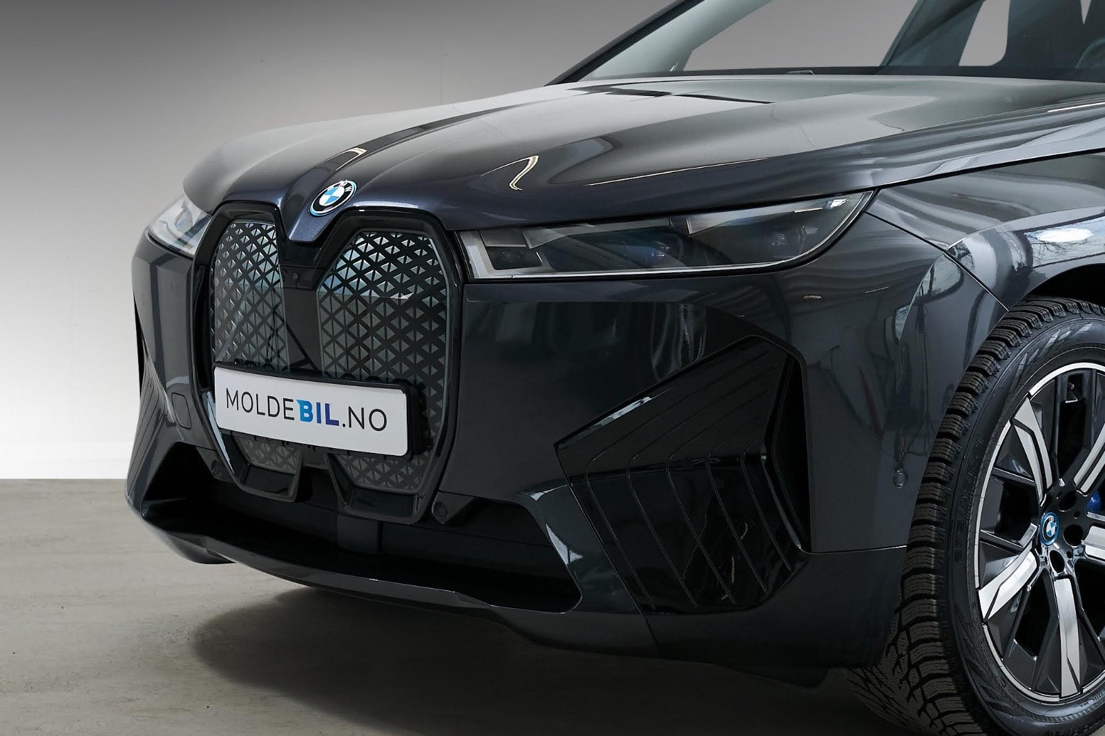 BMW iX xDrive 50