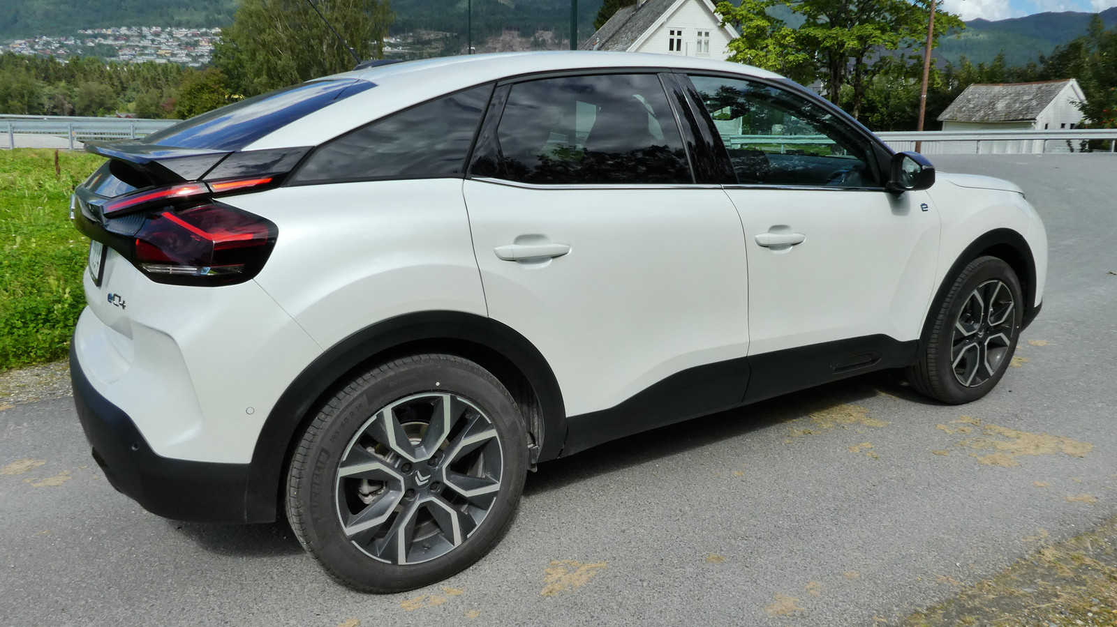 Citroen E-C4