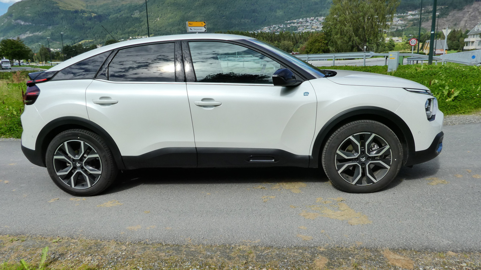 Citroen E-C4