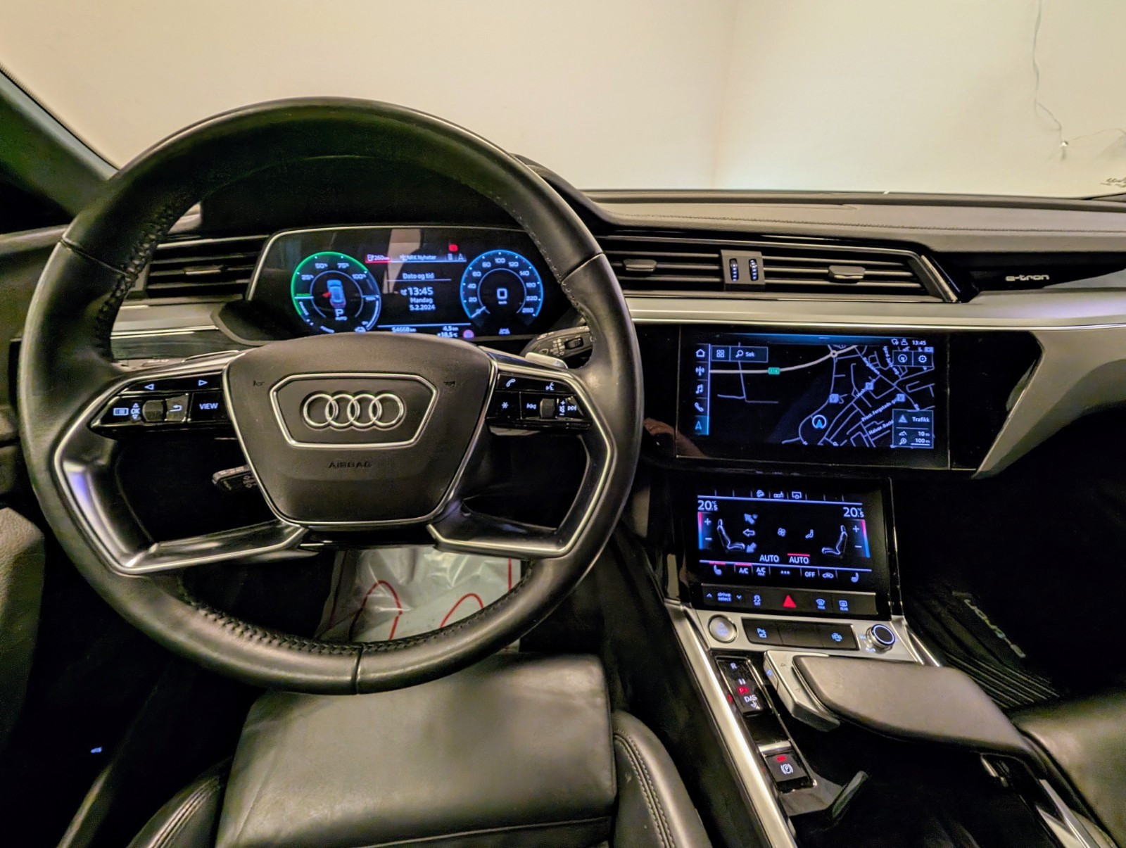 Audi e-tron