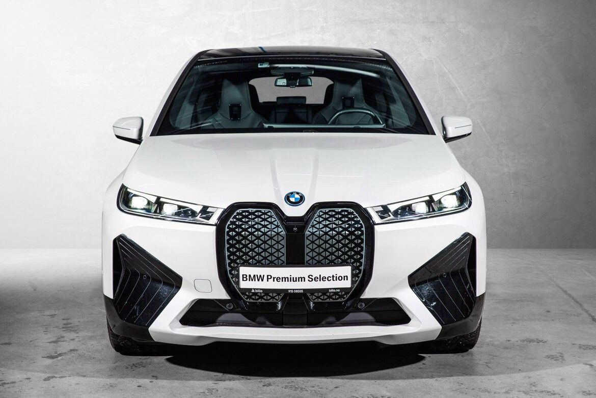 BMW iX xDrive 50