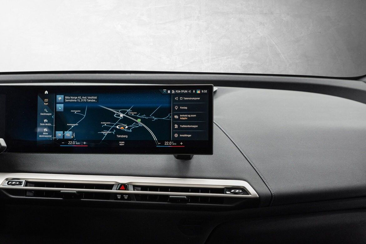 BMW iX xDrive 50