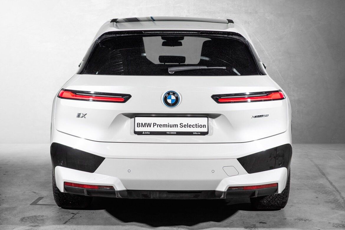 BMW iX xDrive 50