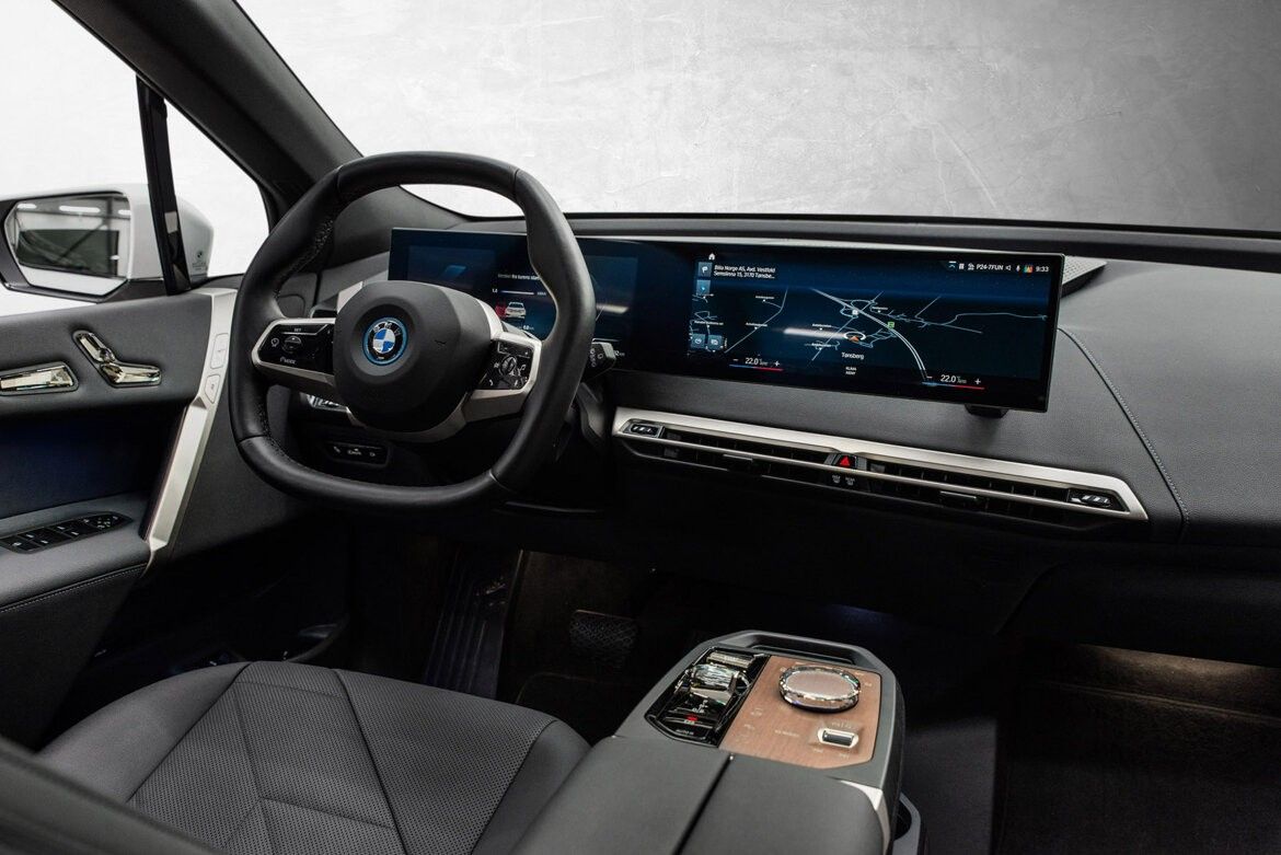 BMW iX xDrive 50