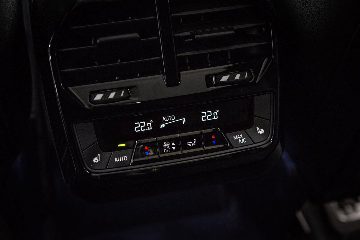 BMW iX xDrive 50