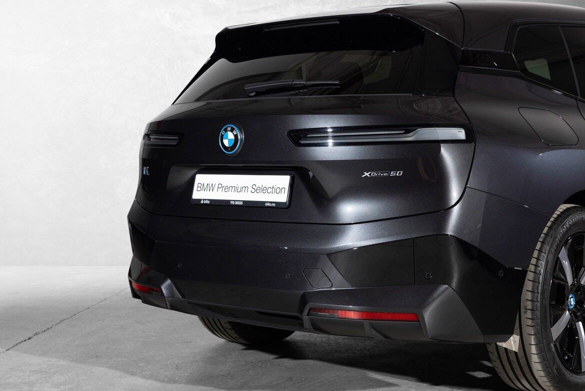 BMW iX xDrive 50