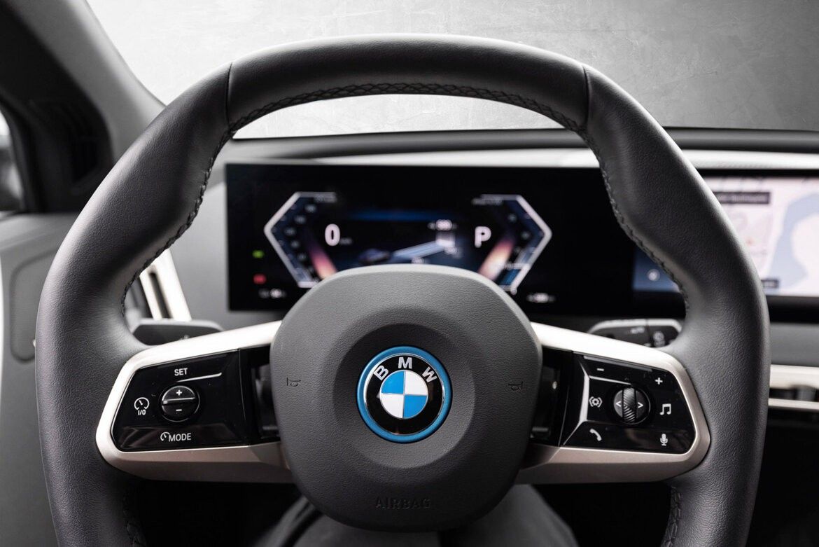 BMW iX xDrive 50