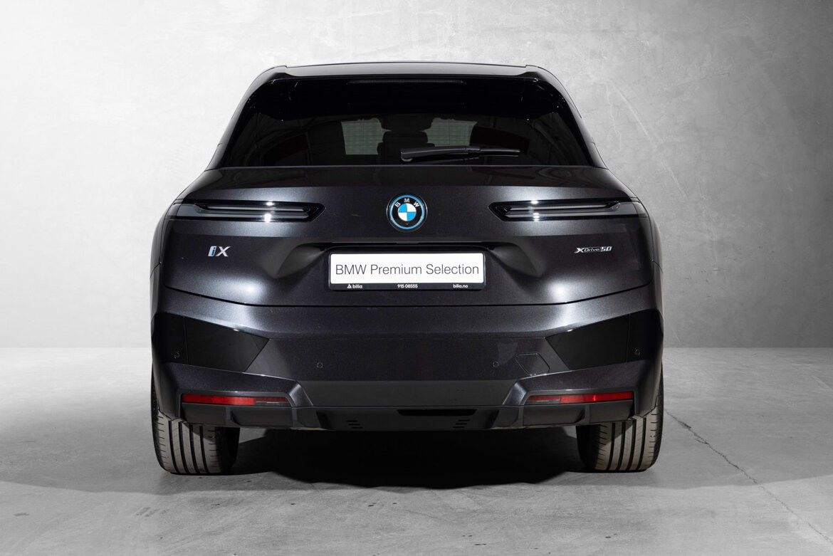 BMW iX xDrive 50