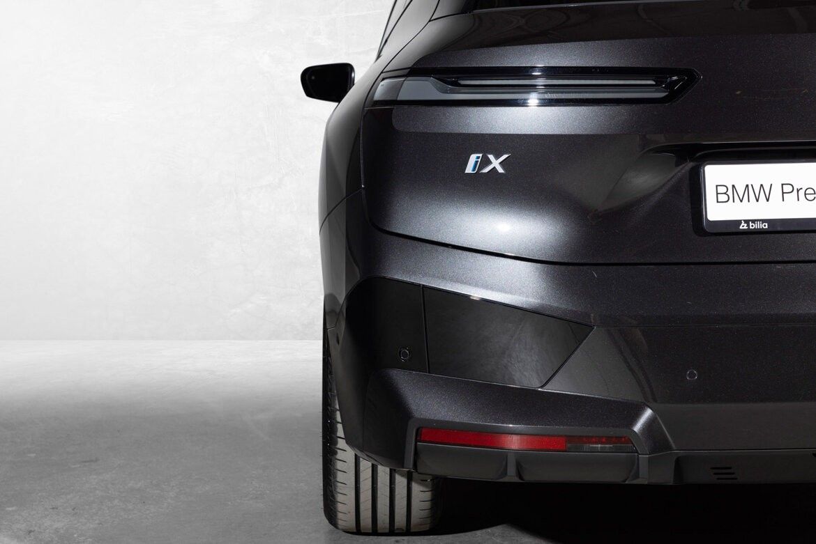 BMW iX xDrive 50