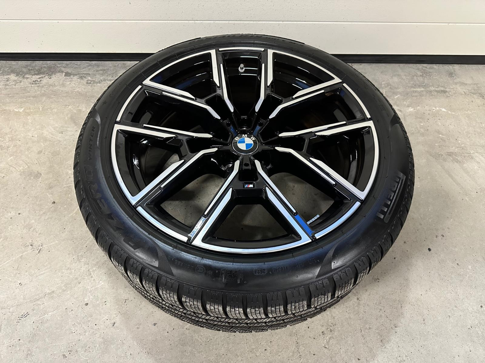 BMW i4 M50