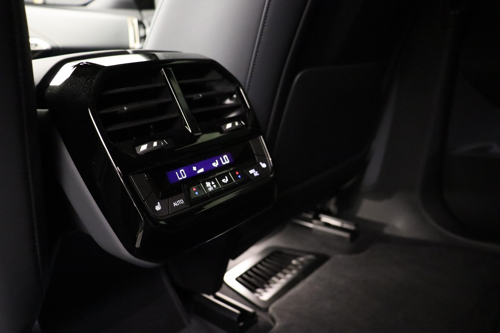 BMW iX xDrive 50