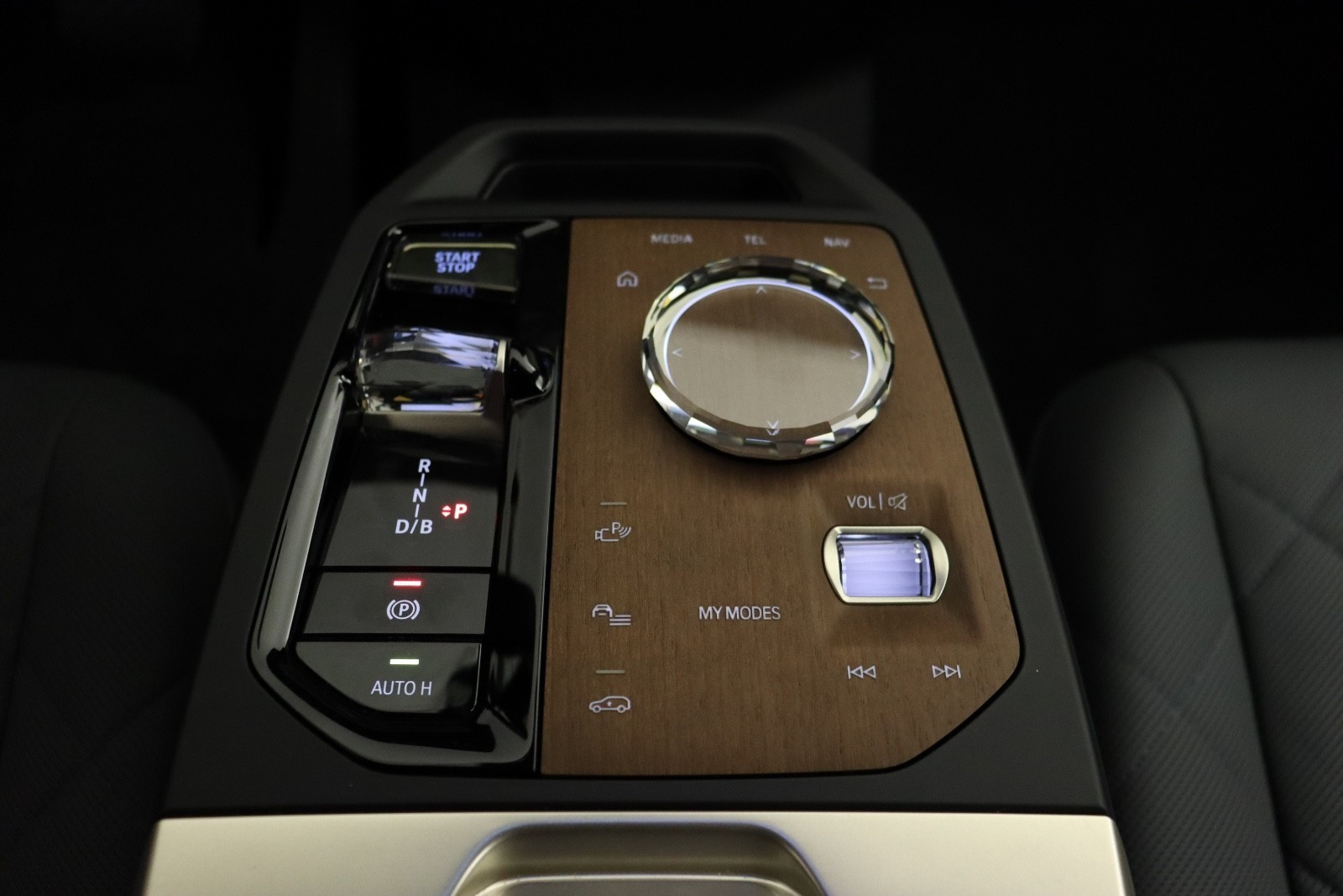 BMW iX xDrive 50