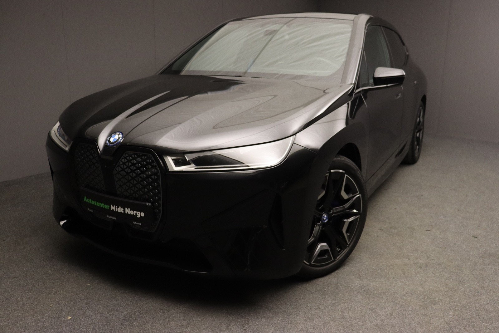 BMW iX xDrive 50