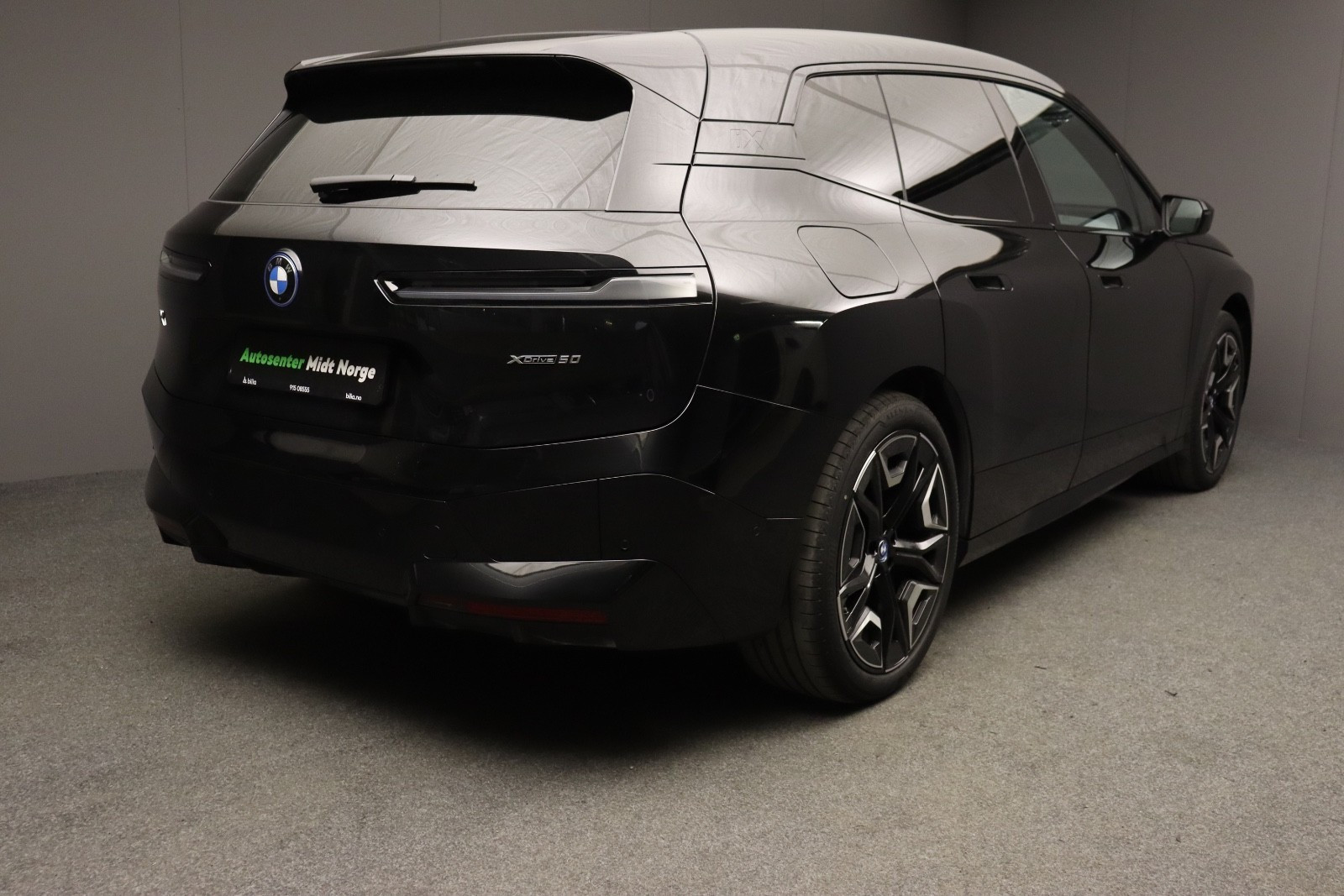 BMW iX xDrive 50