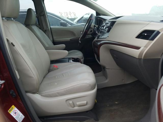 Toyota Sienna XLE 2012
