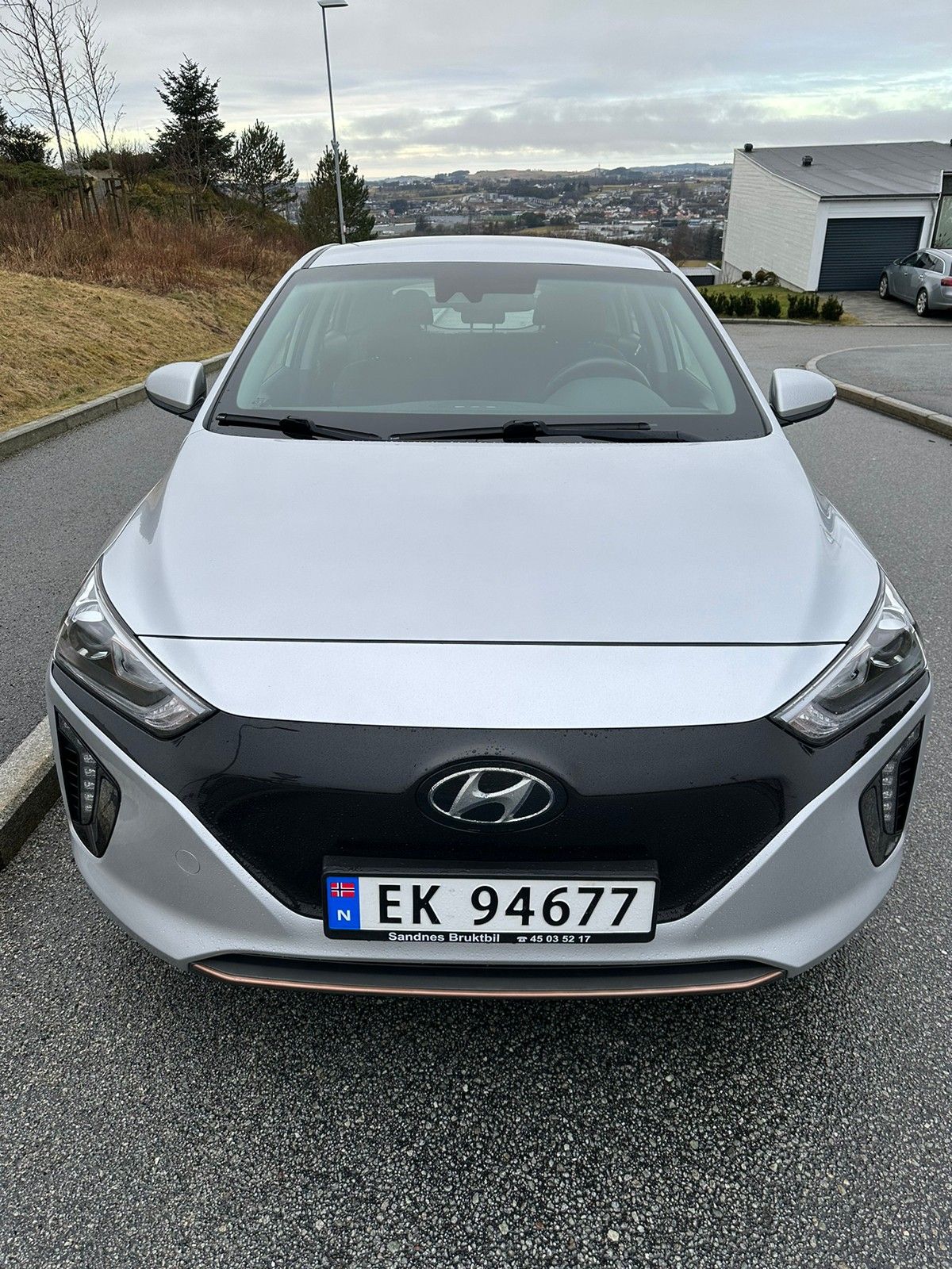 Hyundai IONIQ