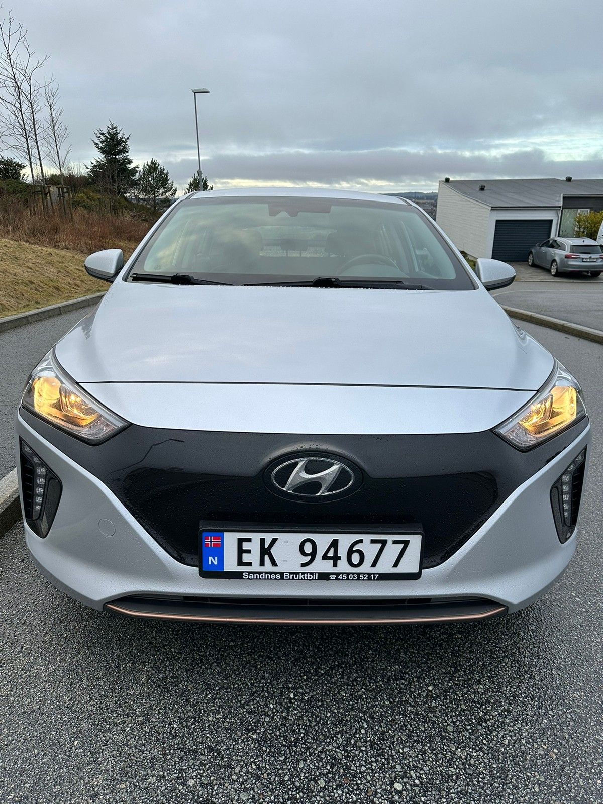 Hyundai IONIQ