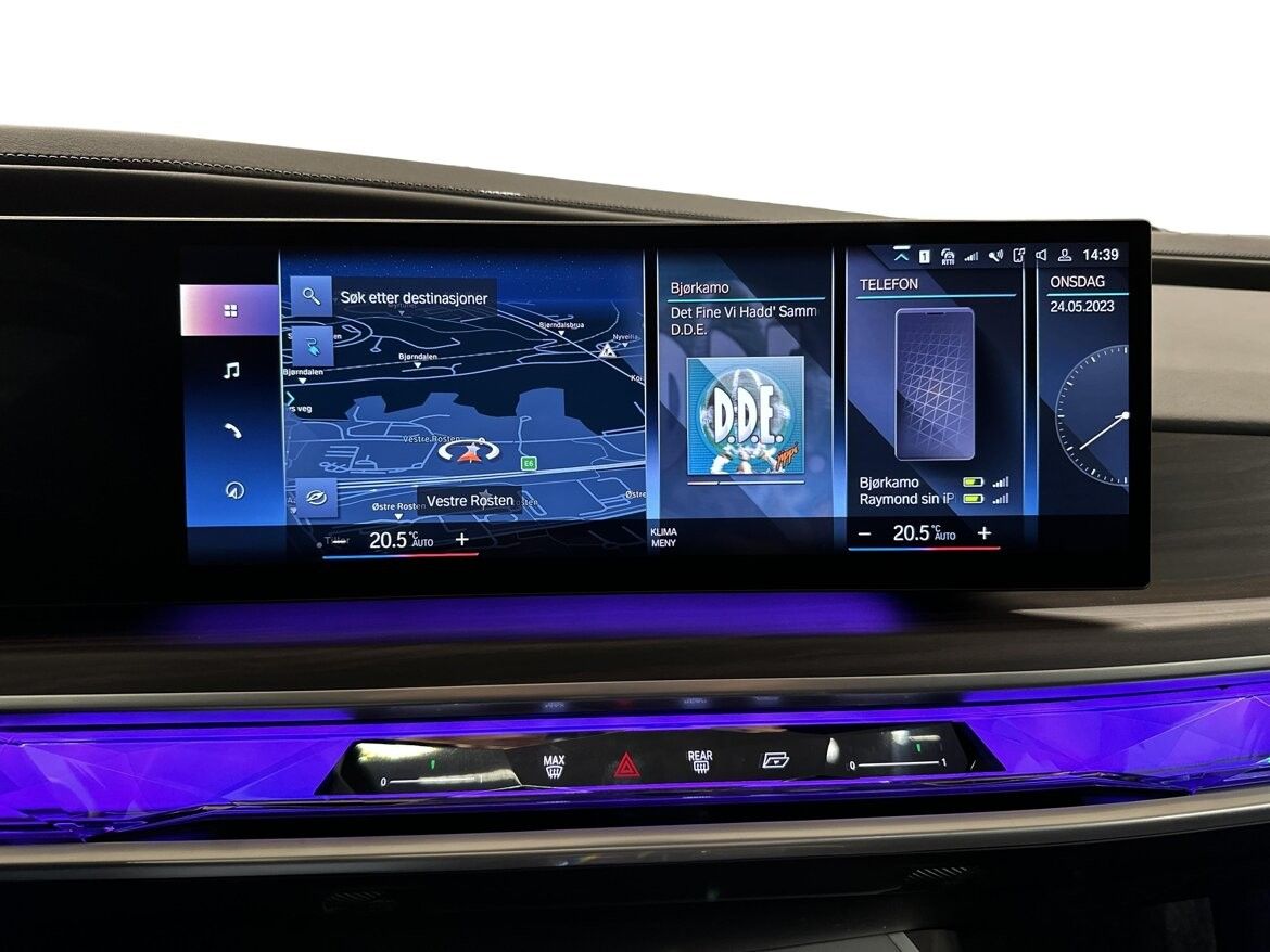 BMW i7