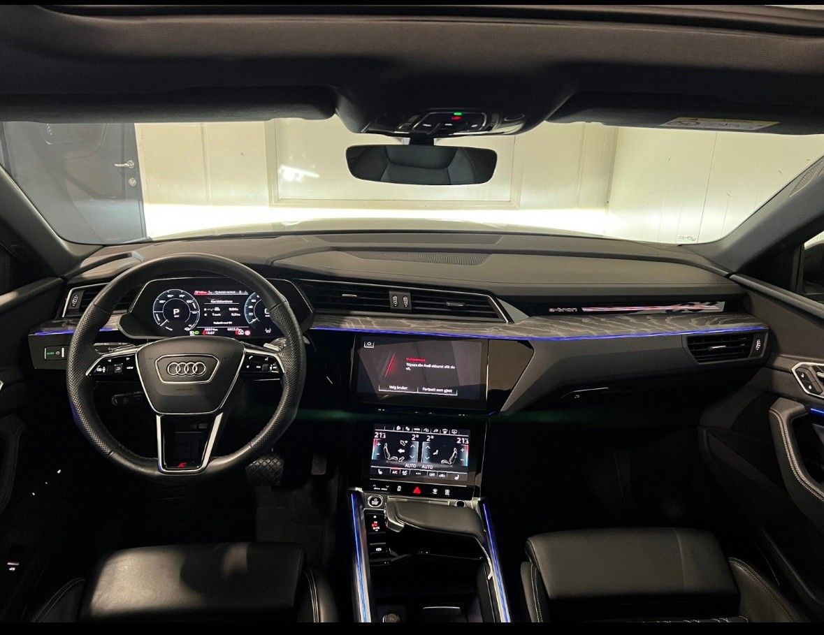 Audi e-tron