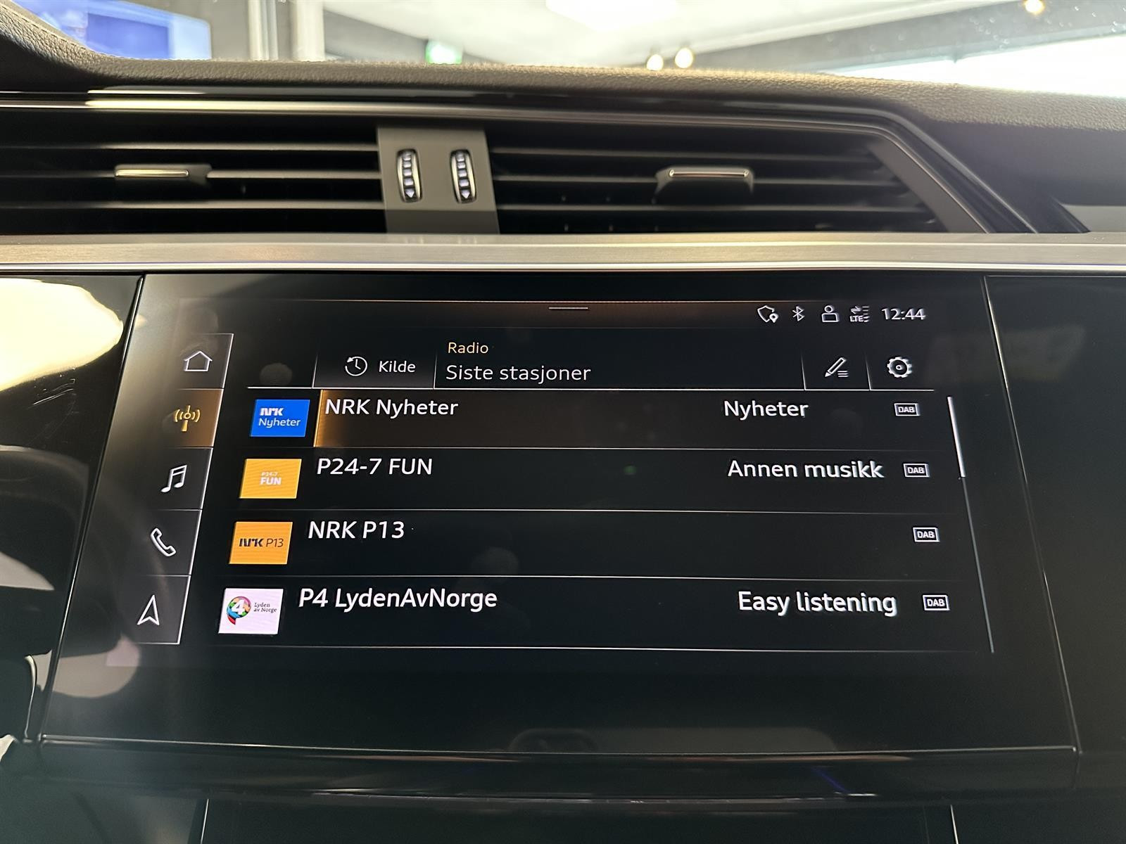 Audi e-tron