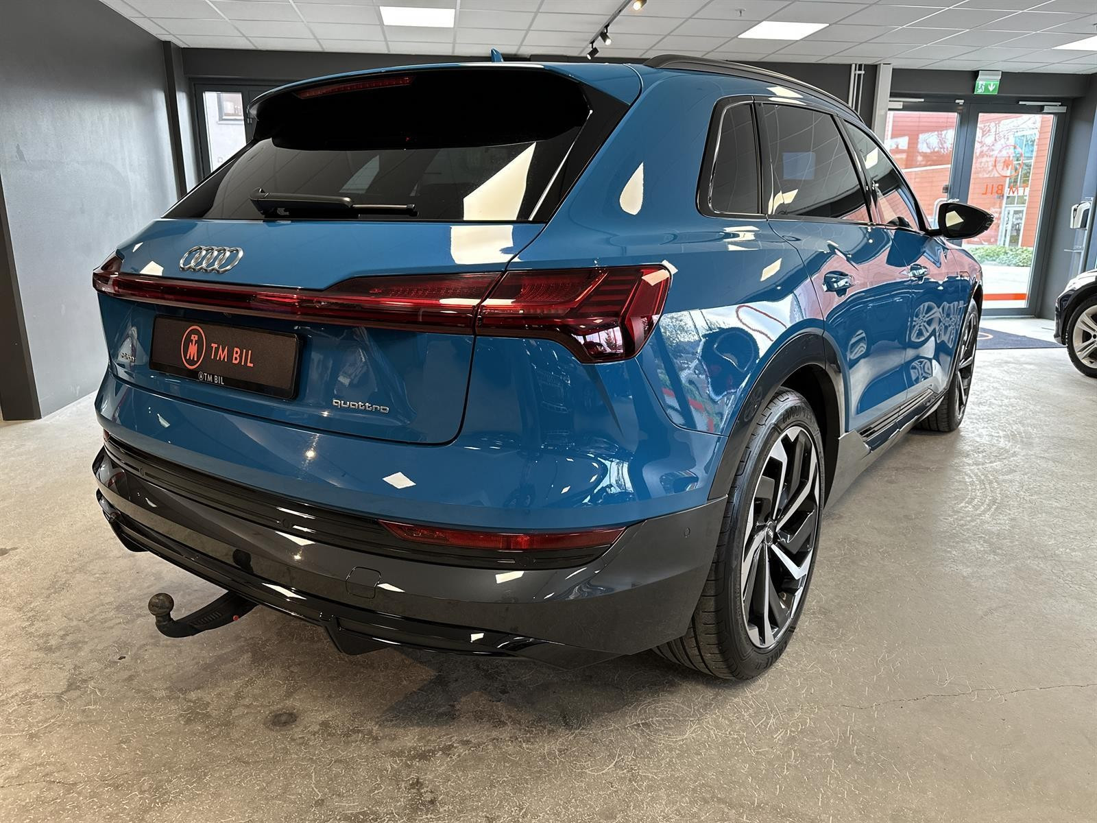 Audi e-tron