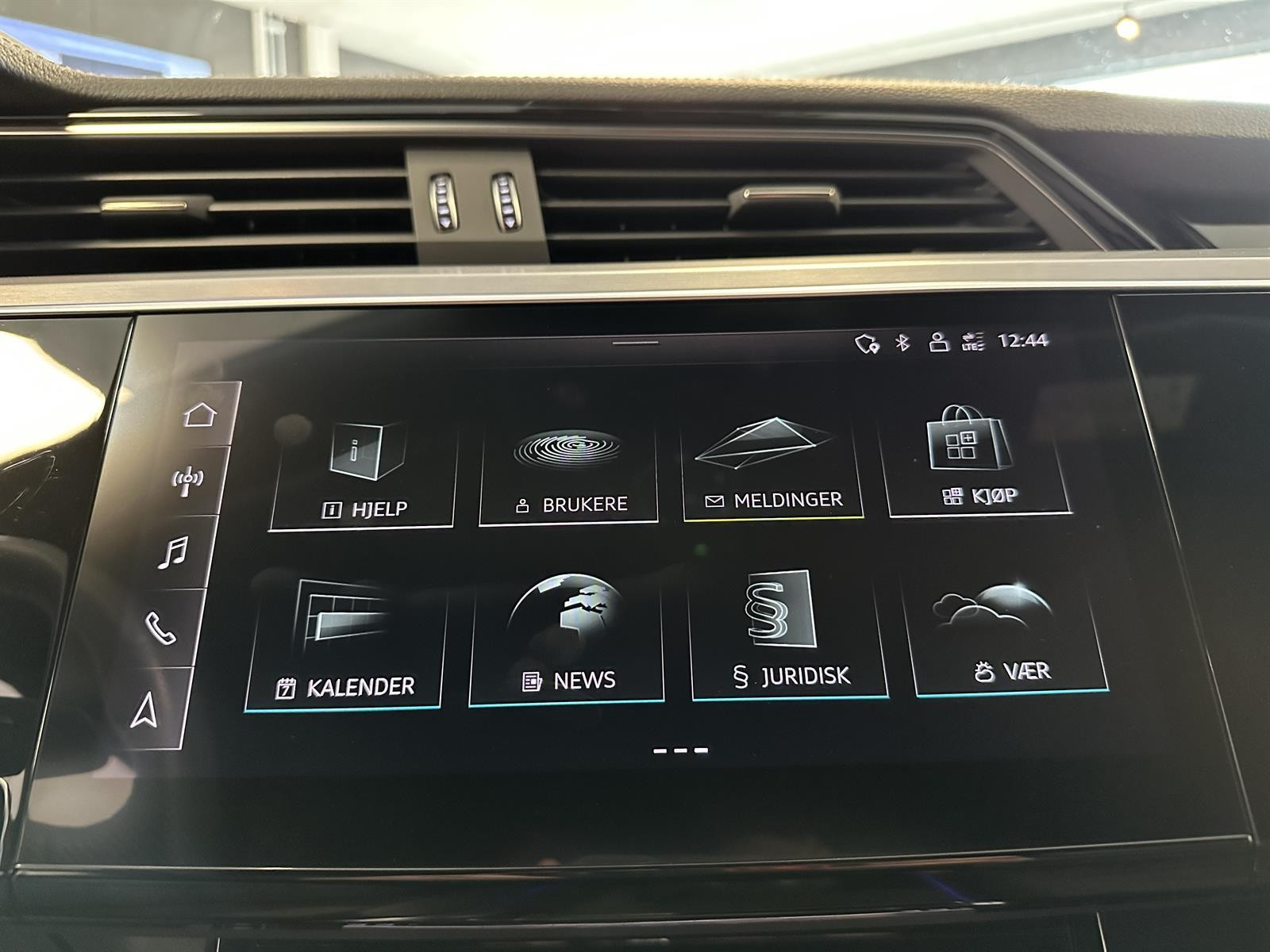 Audi e-tron