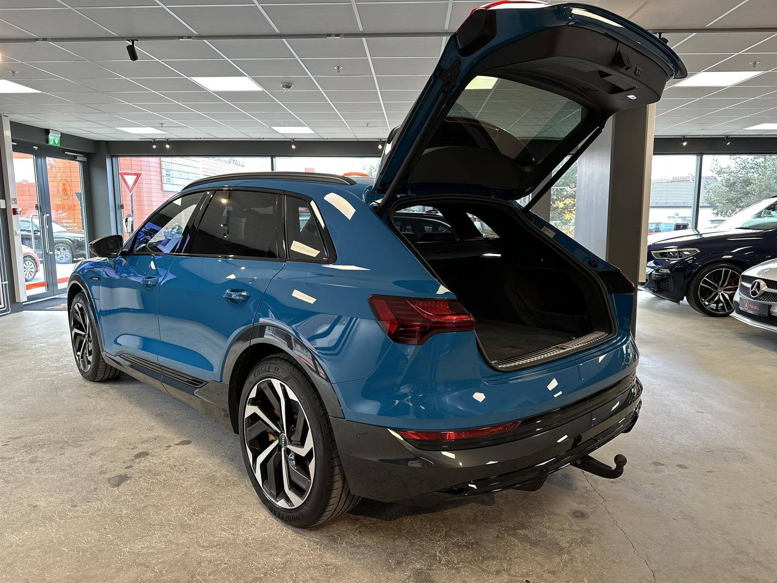 Audi e-tron