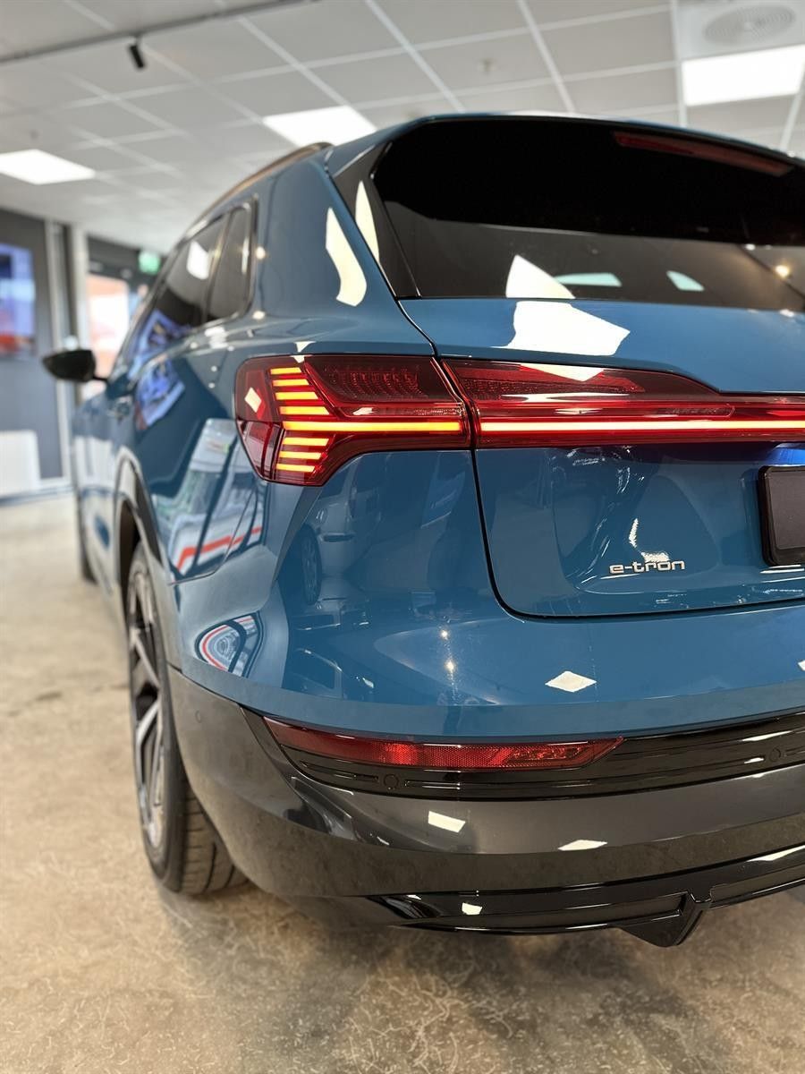 Audi e-tron
