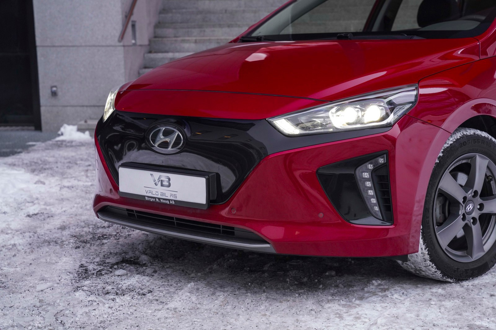 Hyundai IONIQ
