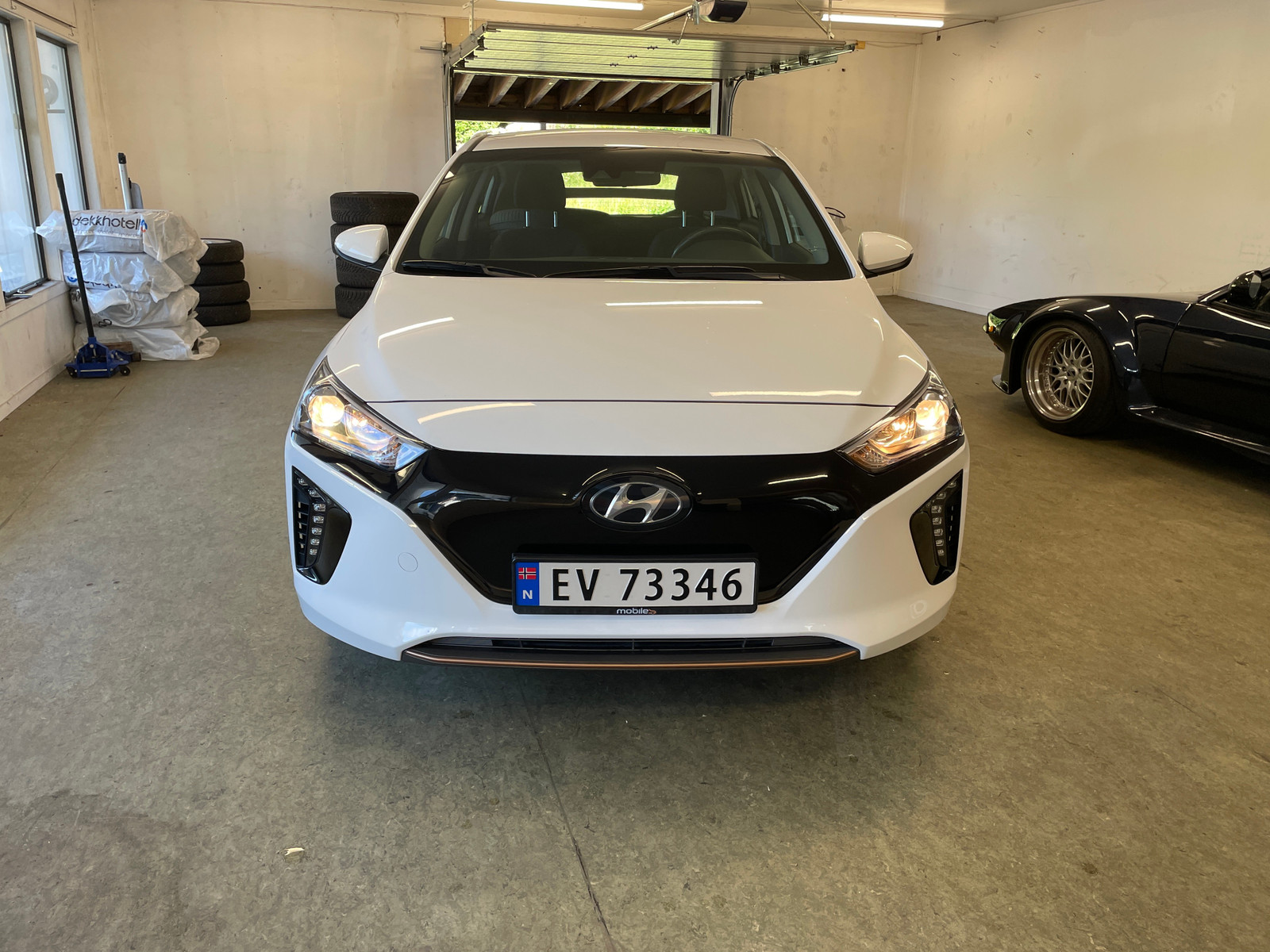 Hyundai IONIQ