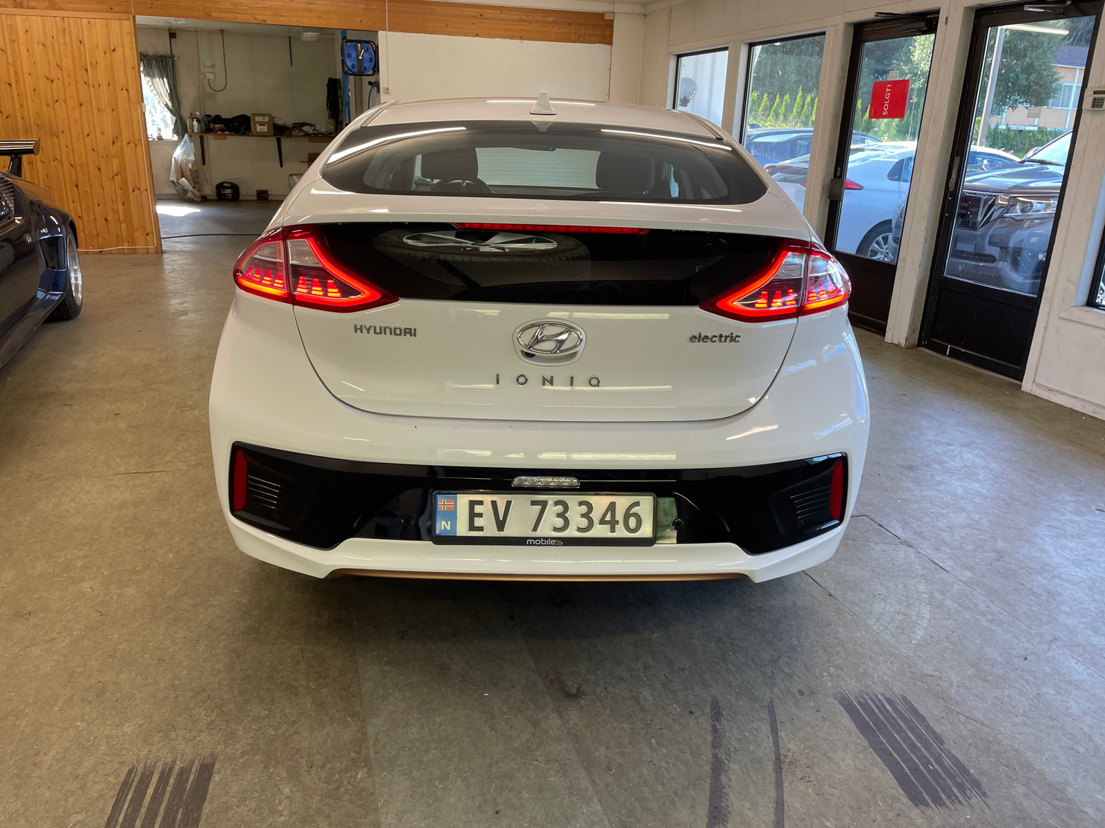 Hyundai IONIQ