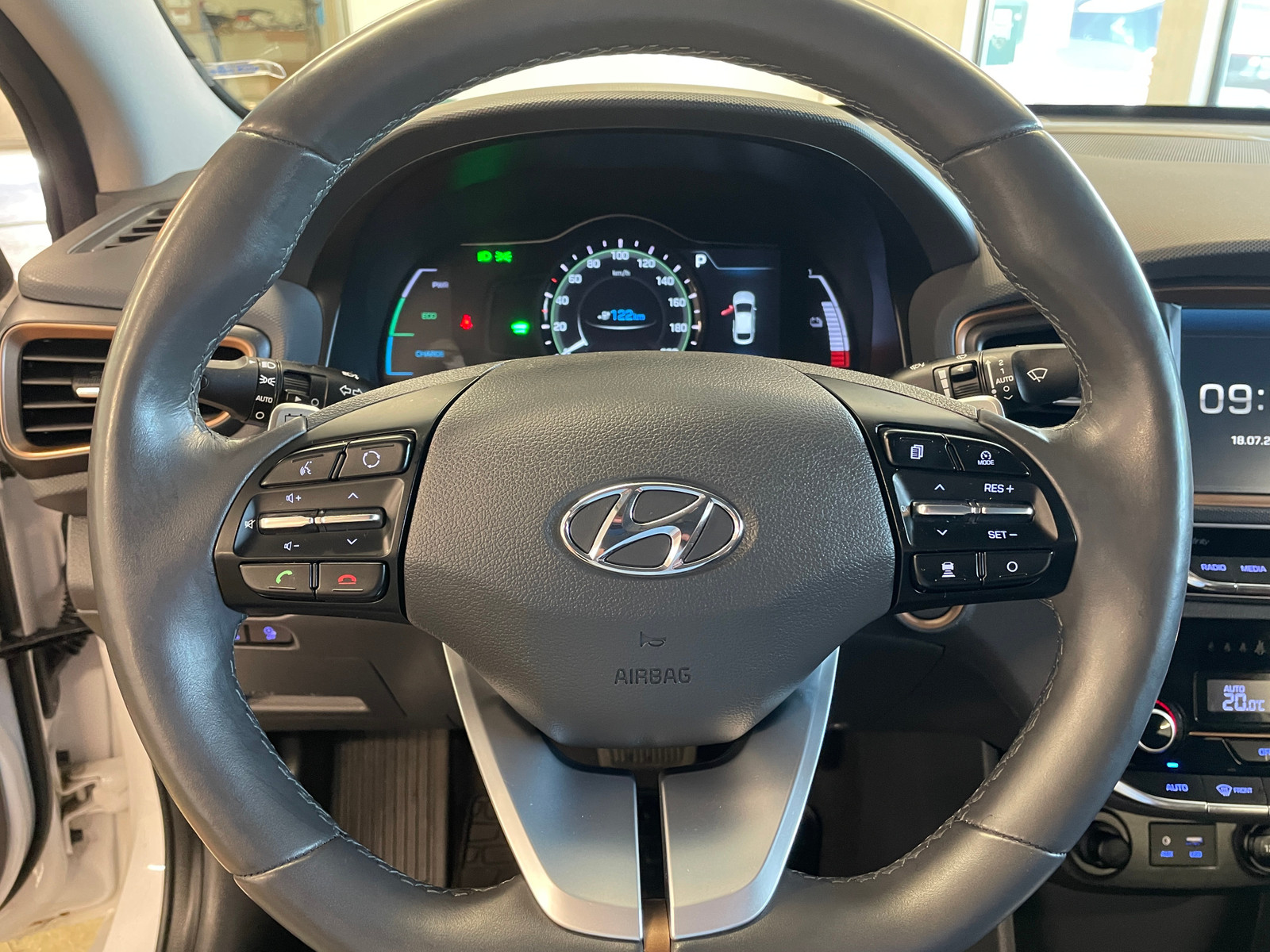 Hyundai IONIQ