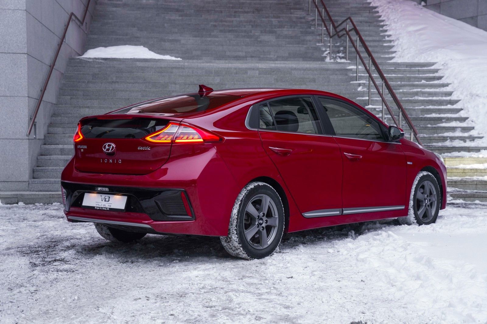 Hyundai IONIQ