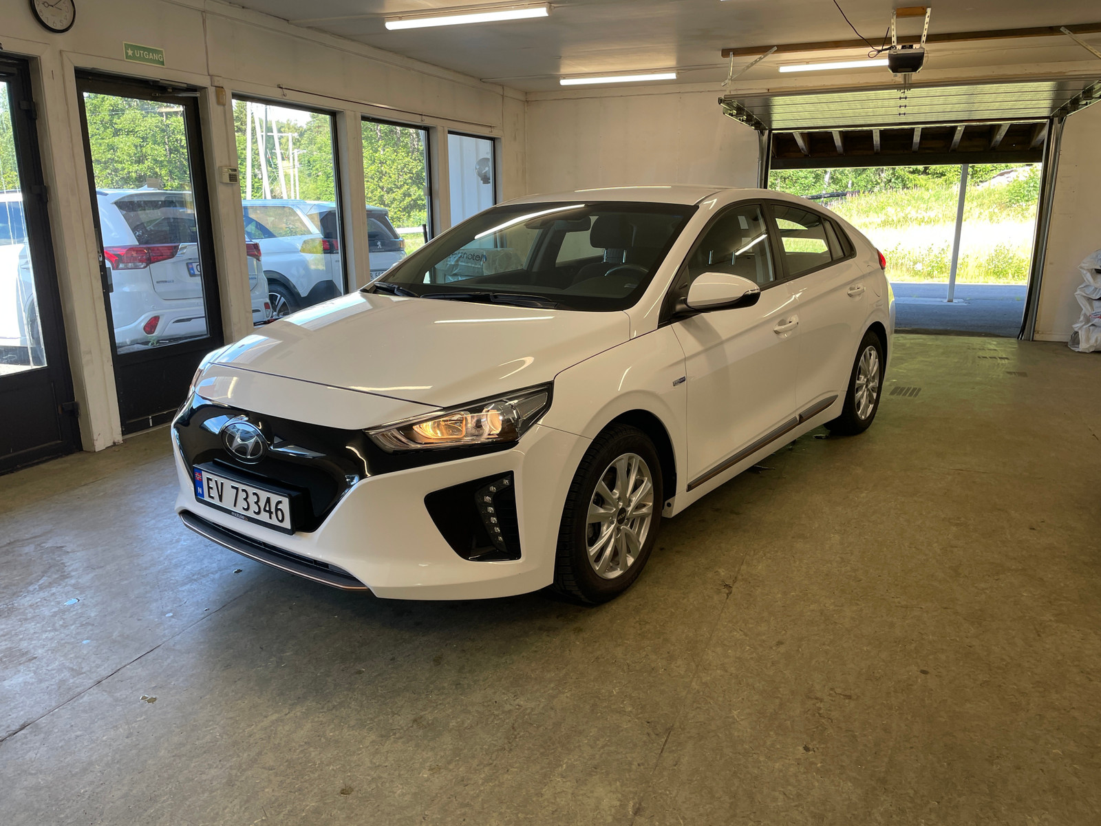 Hyundai IONIQ