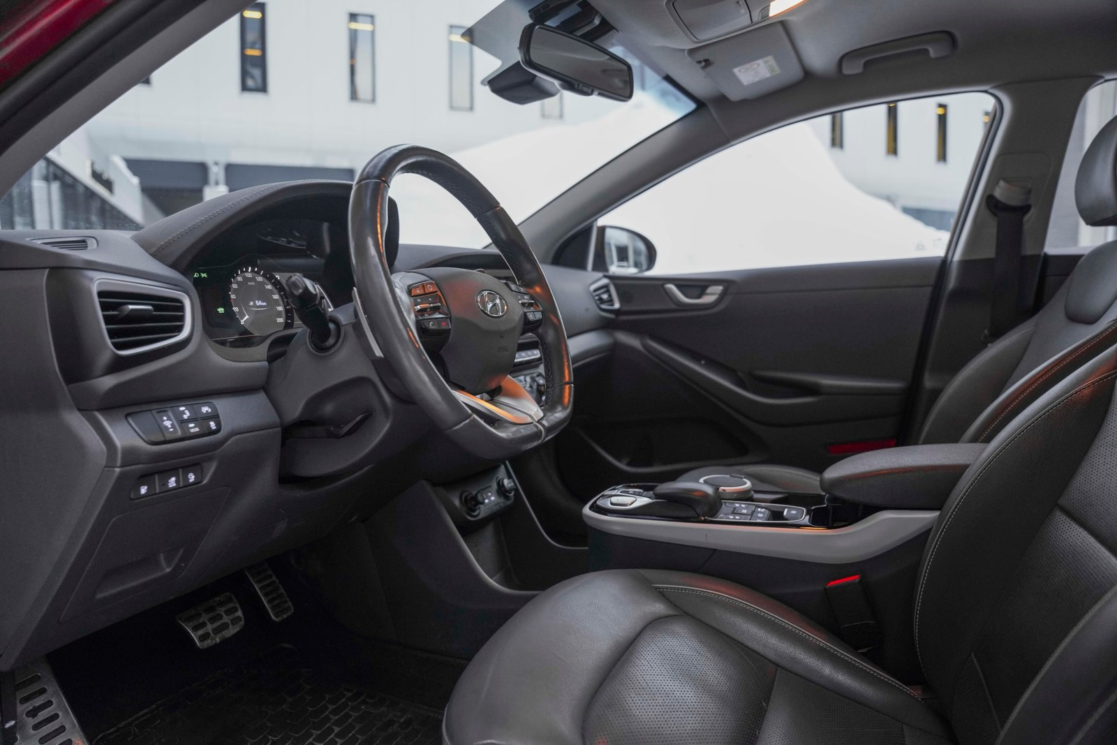 Hyundai IONIQ