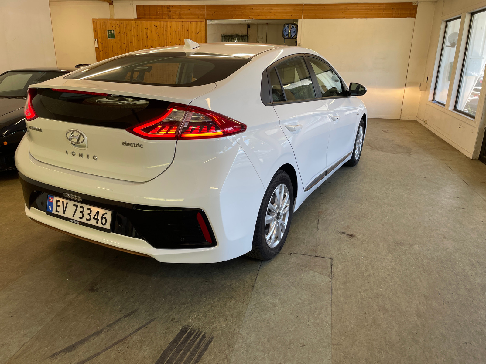 Hyundai IONIQ