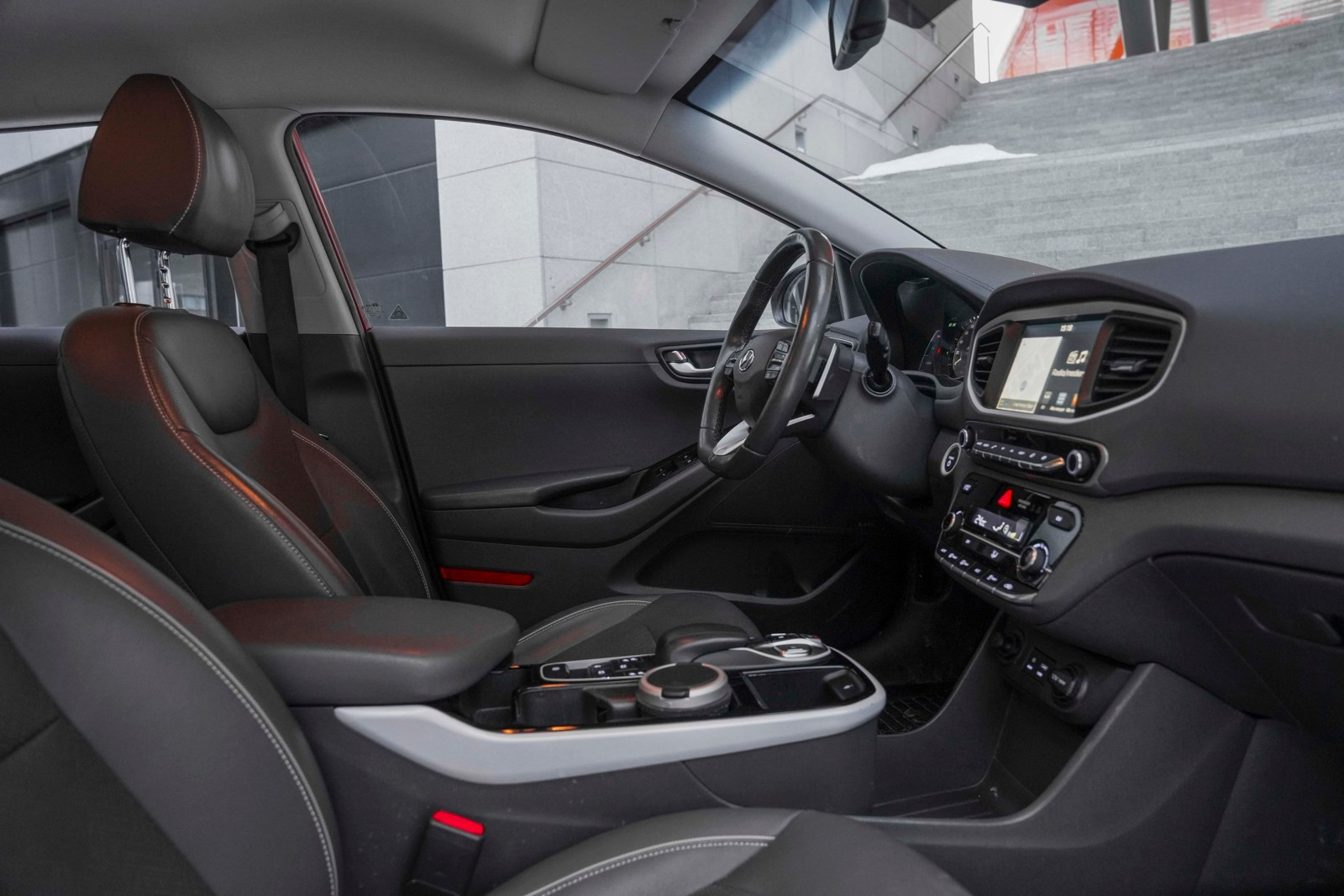 Hyundai IONIQ