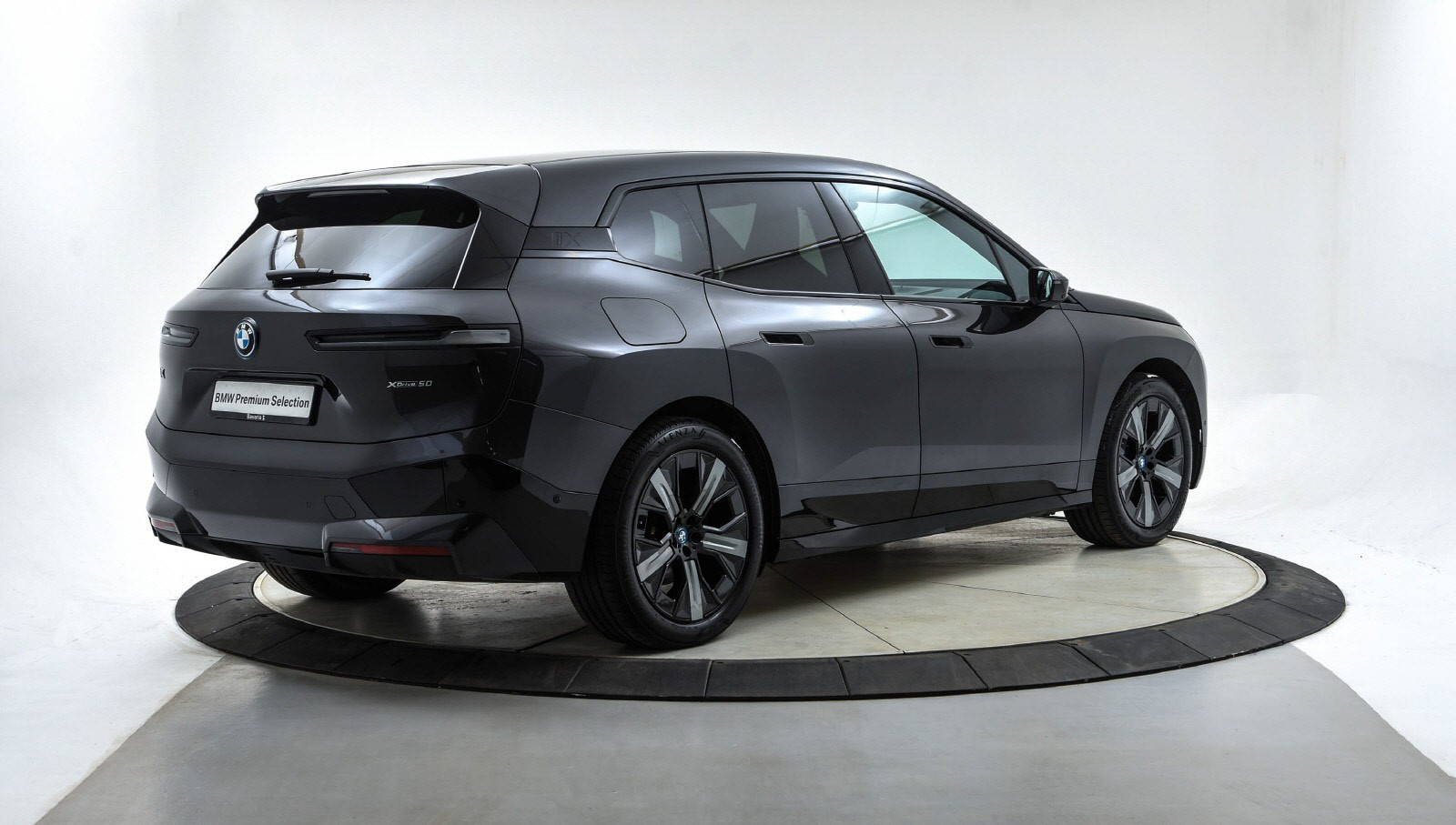 BMW iX xDrive 50