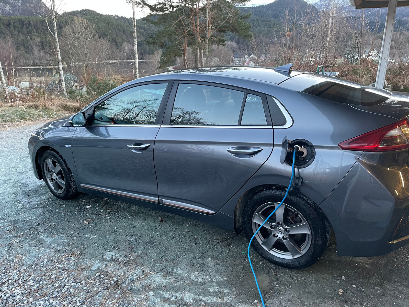 Hyundai IONIQ