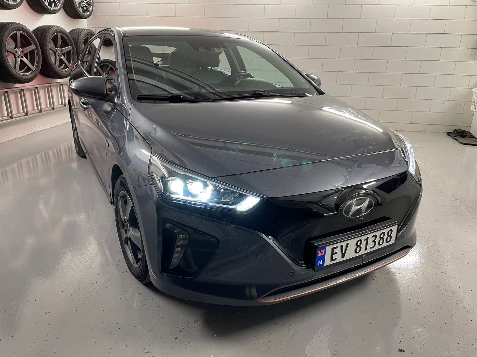 Hyundai IONIQ