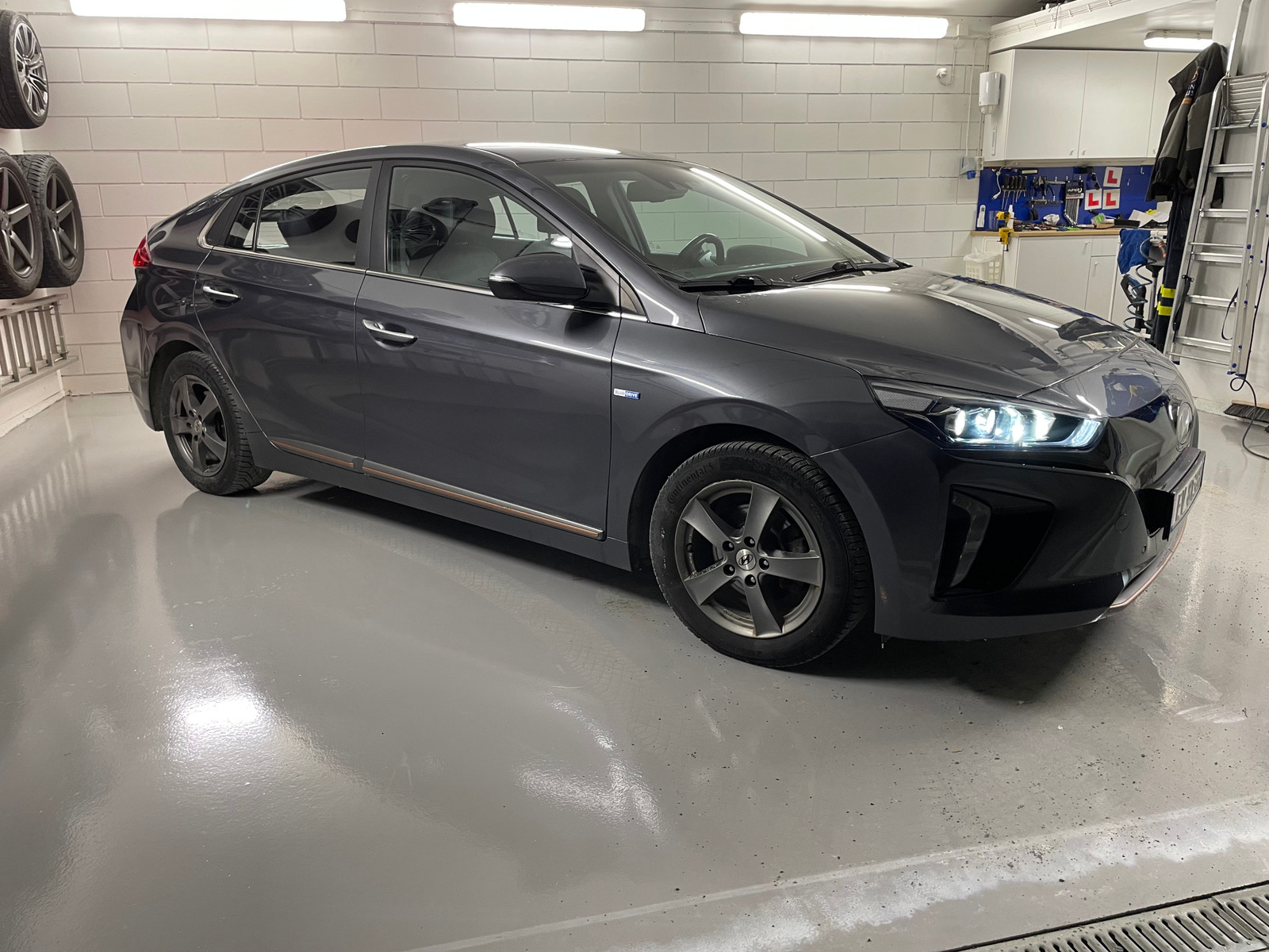 Hyundai IONIQ