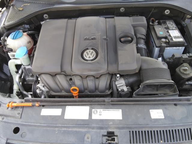 Volkswagen Passat S 2013